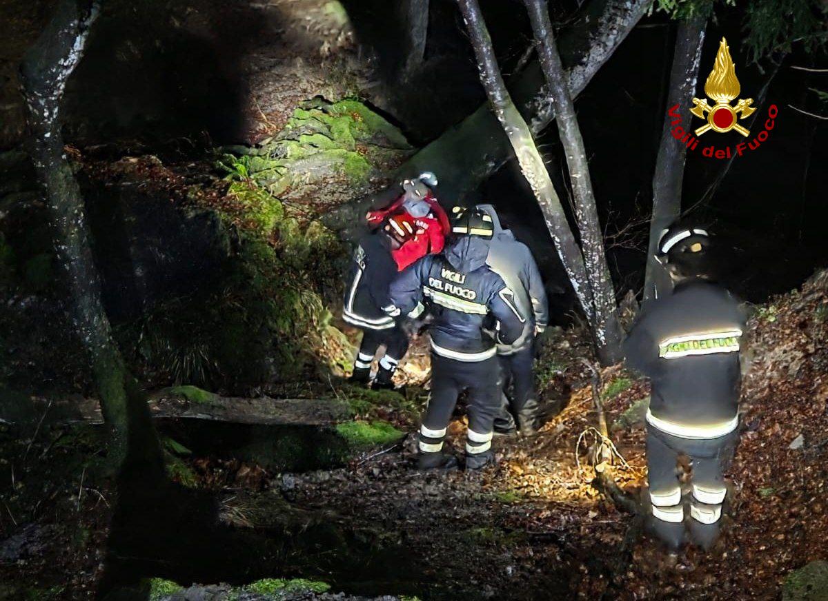 Due escursionisti smarriti nel bosco