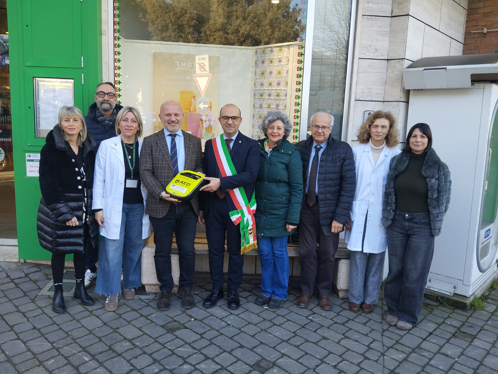 Forlifarma dona un defibrillatore alla Farmacia Comunale Risorgimento