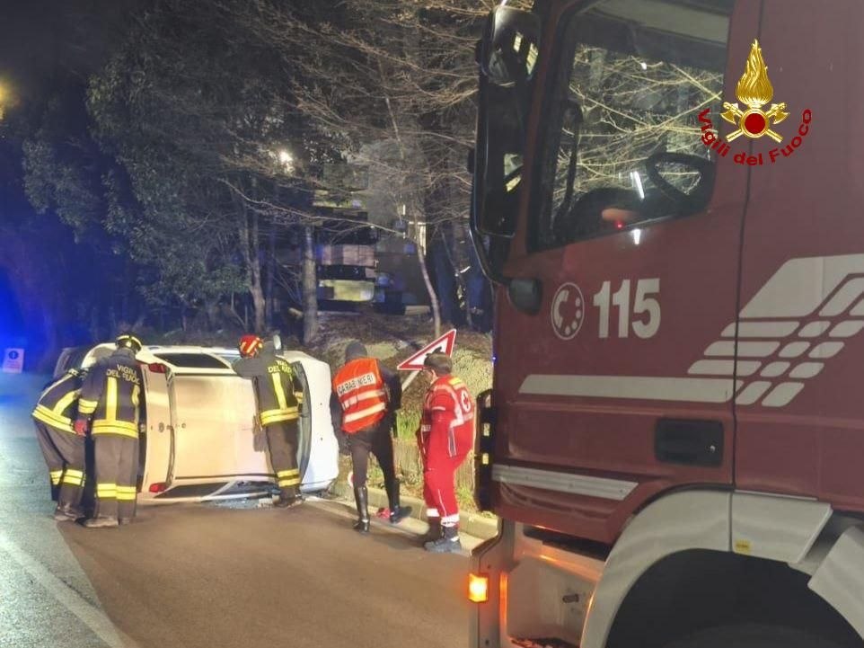 Incidente sulla SP4 del Bidente: auto ribaltata