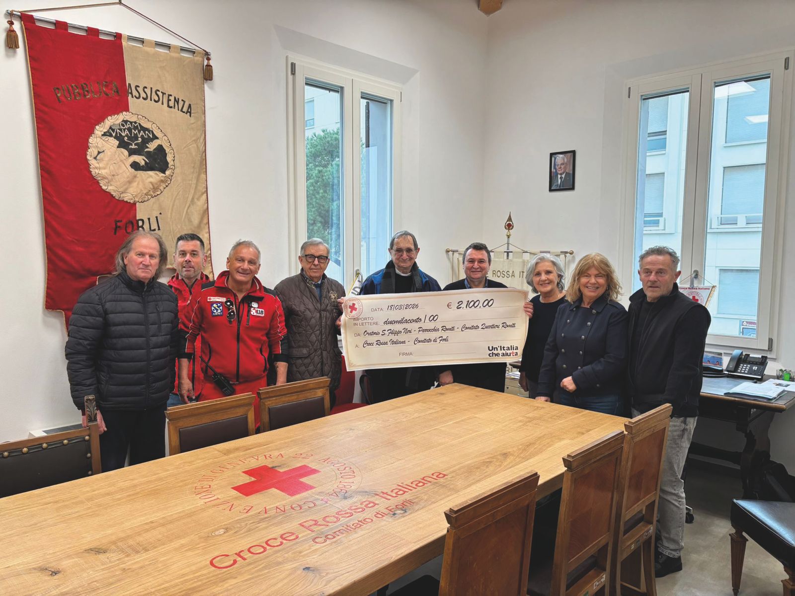 Donazioni del Quartiere Romiti alla CRI e alla Caritas